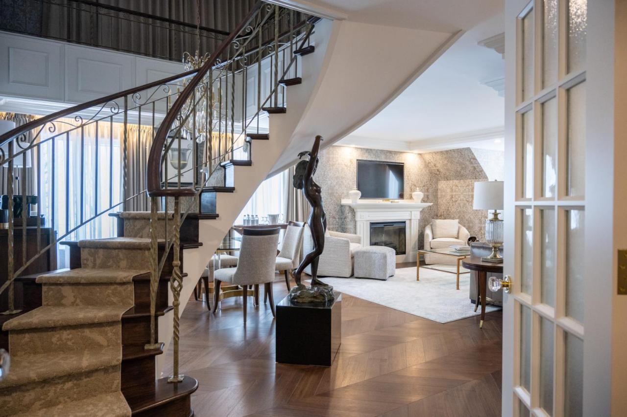 Chateau Vaudreuil Extérieur photo Interior of a penthouse apartment
