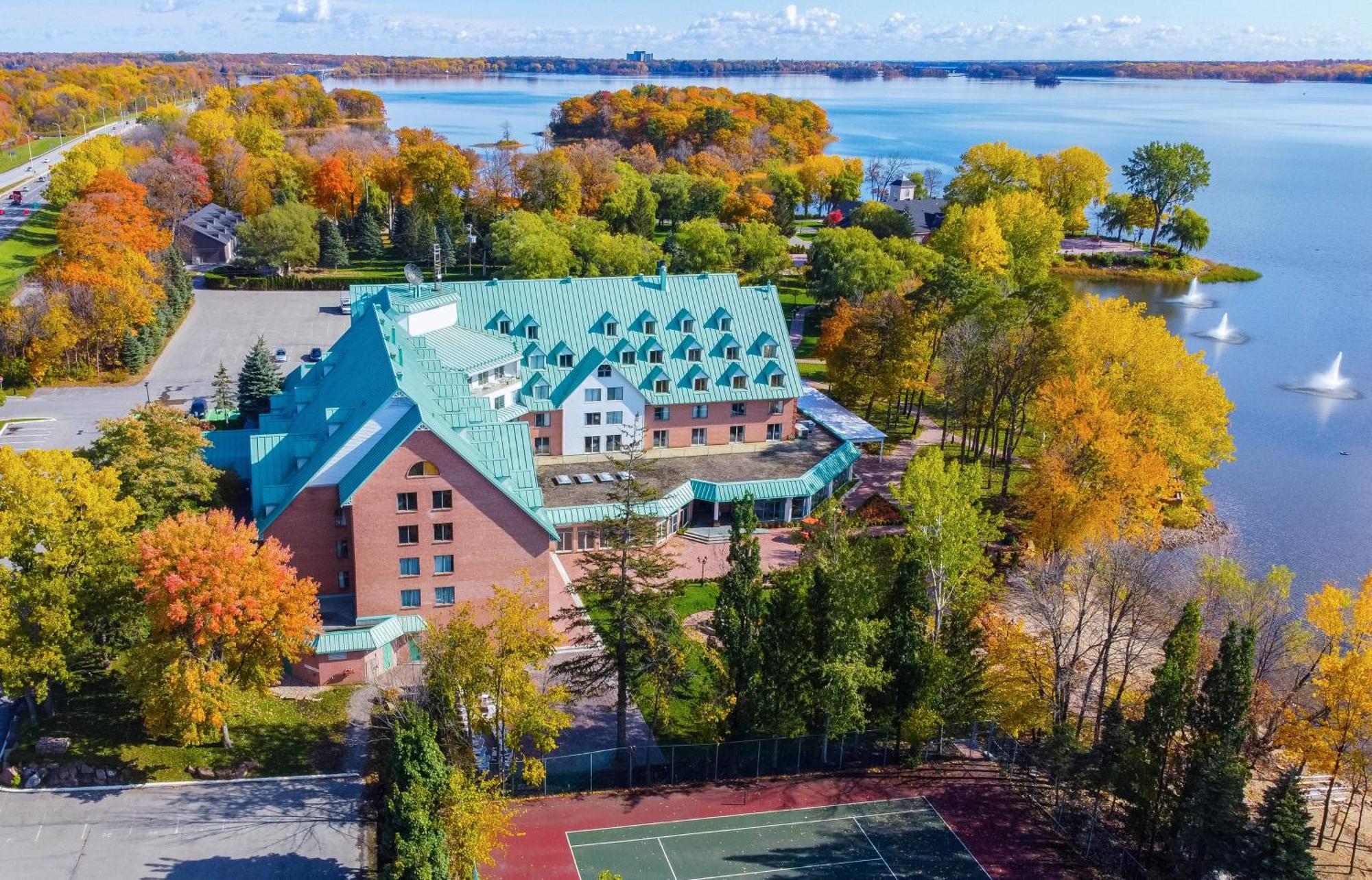 Chateau Vaudreuil Extérieur photo Aerial view of the hotel